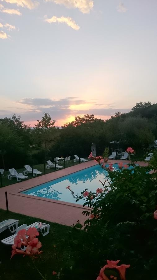 Locanda Delle Noci Перуджа Экстерьер фото